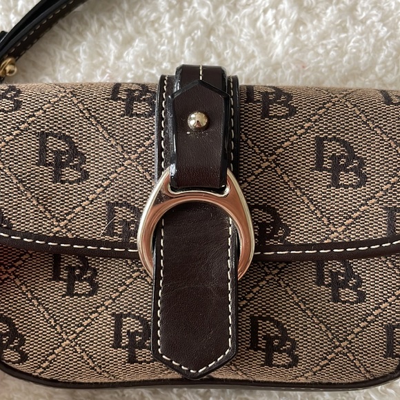 vintage dooney & bourke wristlet - Picture 2 of 5